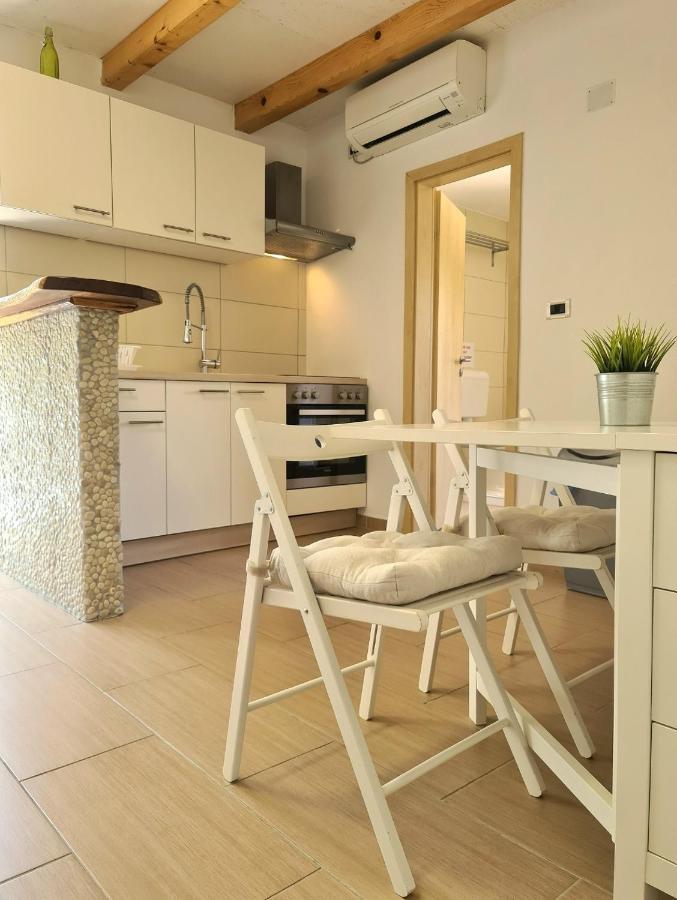 Apartments Sveti Ivan Мощеничка-Драга Экстерьер фото